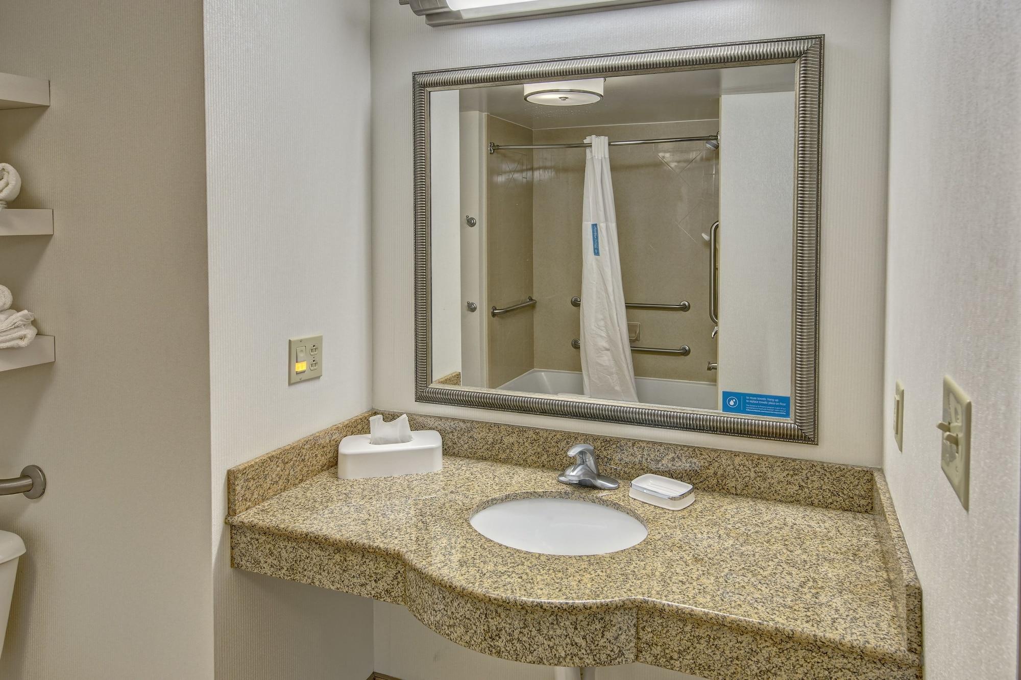 Hampton Inn & Suites Toledo-Perrysburg Rossford Exterior foto