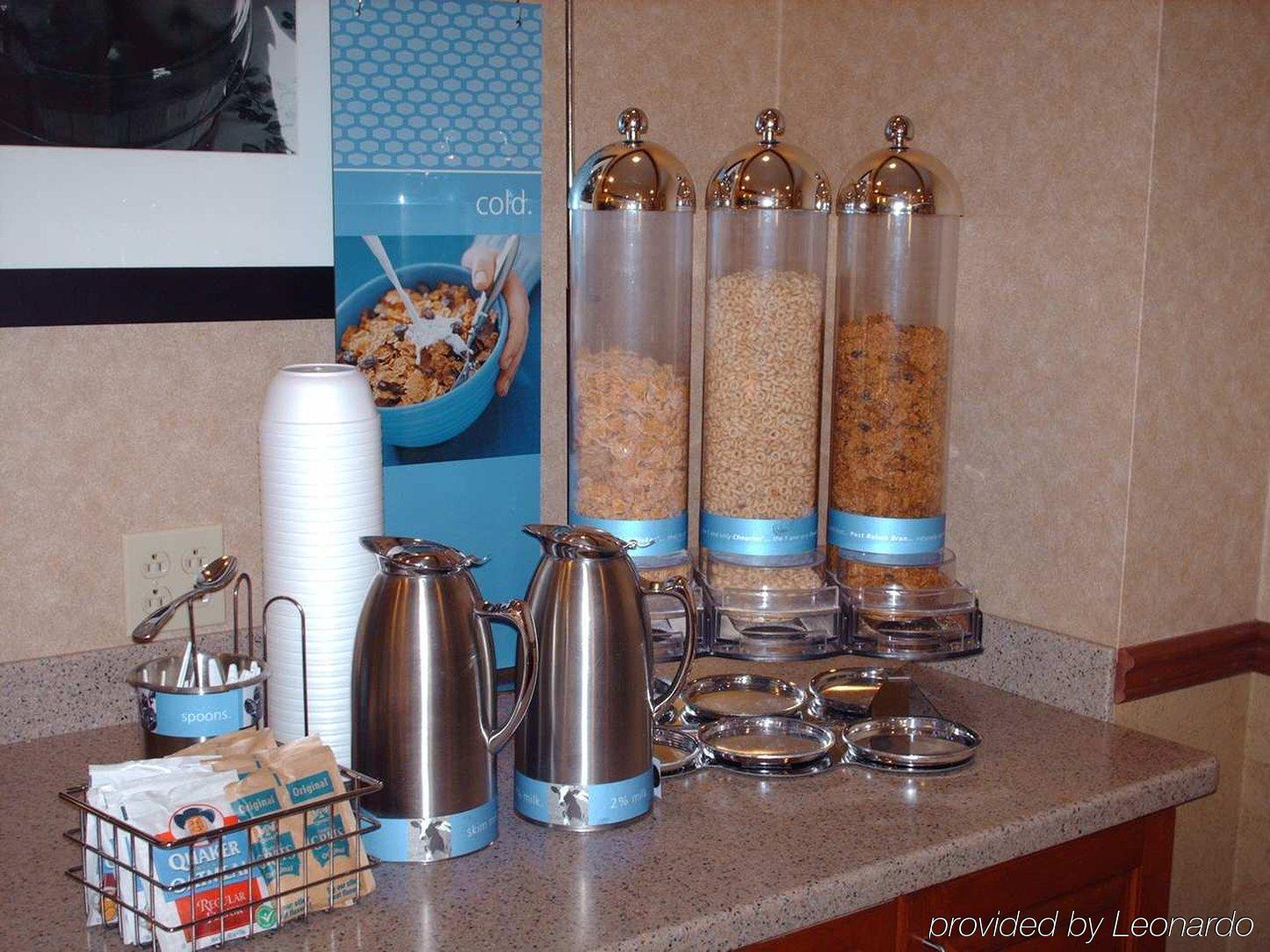 Hampton Inn & Suites Toledo-Perrysburg Rossford Restaurante foto